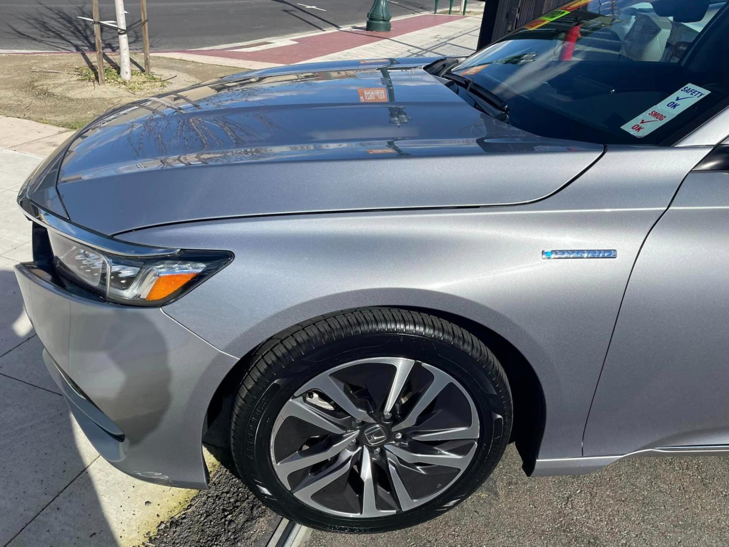 2020 SILVER /BLACK Honda Accord Hybrid EX-L (1HGCV3F53LA) with an 2.0L L4 DOHC 16V HYBRID engine, CVT transmission, located at 744 E Miner Ave, Stockton, CA, 95202, (209) 944-5770, 37.956863, -121.282082 - Photo#4